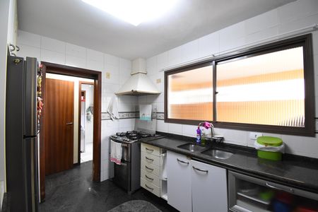 Casa de condomínio à venda com 200m², 4 quartos e 2 vagasCozinha
