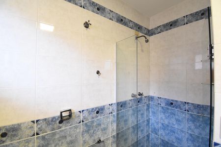 Casa de condomínio à venda com 200m², 4 quartos e 2 vagasBanheiro da Suíte