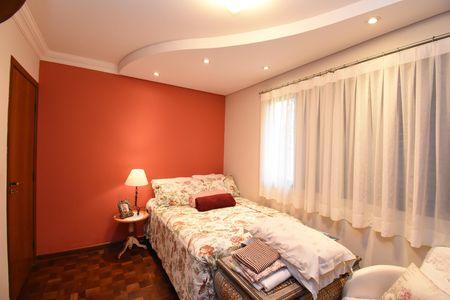 Casa de condomínio à venda com 200m², 4 quartos e 2 vagasSuíte 2