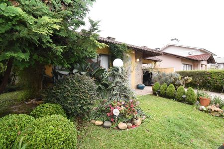 Casa de condomínio à venda com 200m², 4 quartos e 2 vagasÁrea externa - Frente