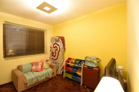 Casa de condomínio à venda com 200m², 4 quartos e 2 vagasQuarto 3