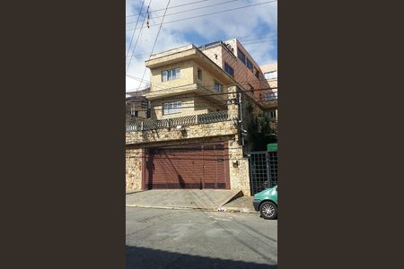 Casa à venda com 268m², 9 quartos e sem vaga