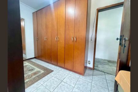 Casa à venda com 140m², 3 quartos e 3 vagas