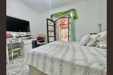 Casa à venda com 140m², 3 quartos e 3 vagas
