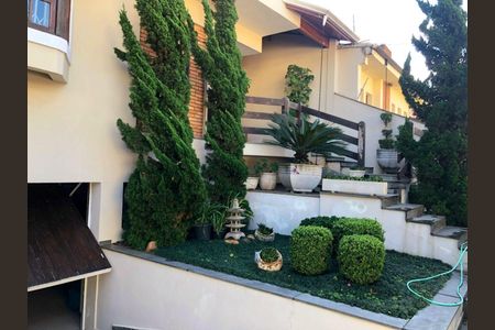 Casa à venda com 420m², 4 quartos e 5 vagas