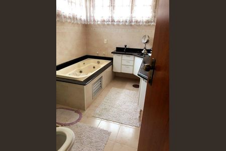 Casa à venda com 420m², 4 quartos e 5 vagas