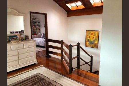 Casa à venda com 420m², 4 quartos e 5 vagas