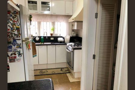 Casa à venda com 420m², 4 quartos e 5 vagas