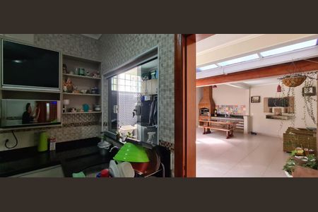 Casa à venda com 192m², 3 quartos e 4 vagas