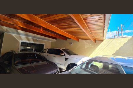 Casa à venda com 192m², 3 quartos e 4 vagas