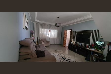 Casa à venda com 3 quartos, 192m² em Vila Galvão, Guarulhos