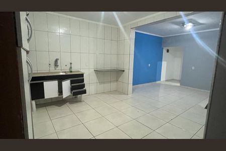 Casa à venda com 3 quartos, 198m² em Jardim Santa Rita, Guarulhos