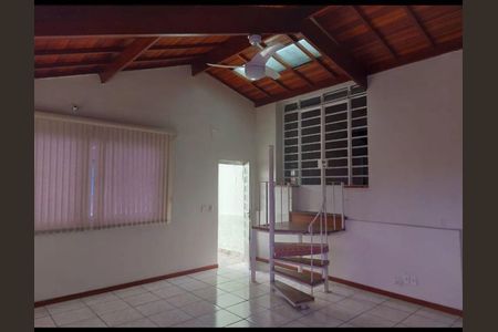 Casa à venda com 5 quartos, 216m² em Tremembé, São Paulo