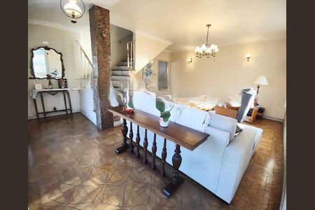 Casa à venda com 3 quartos, 154m² em Jardim São Paulo, São Paulo