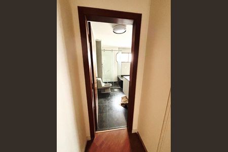 Apartamento à venda com 220m², 3 quartos e 3 vagas