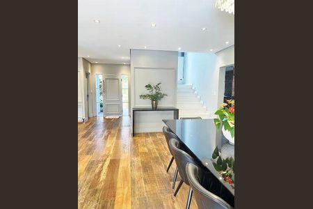 Casa à venda com 600m², 4 quartos e 4 vagas