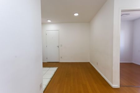 sala  de apartamento para alugar com 2 quartos, 90m² em Parque Arariba, São Paulo
