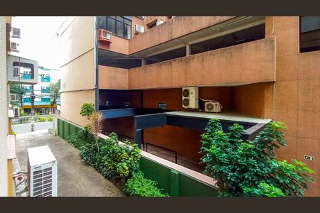Apartamento à venda com 77m², 2 quartos e 1 vaga