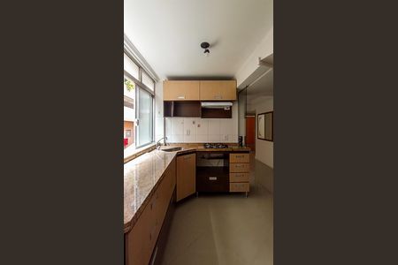 Apartamento à venda com 77m², 2 quartos e 1 vaga