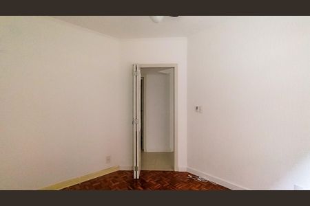 Apartamento à venda com 77m², 2 quartos e 1 vaga