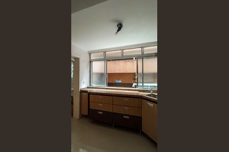 Apartamento à venda com 77m², 2 quartos e 1 vaga