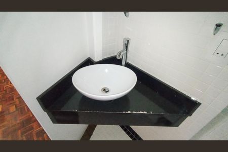 Apartamento à venda com 77m², 2 quartos e 1 vaga