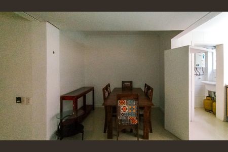 Apartamento à venda com 77m², 2 quartos e 1 vaga