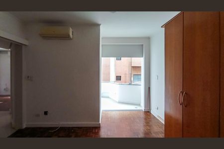 Apartamento à venda com 77m², 2 quartos e 1 vaga