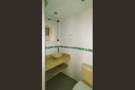Apartamento à venda com 77m², 2 quartos e 1 vaga