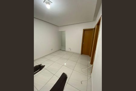 Sala de apartamento para alugar com 2 quartos, 44m² em Vila Brasileira, Mogi das Cruzes