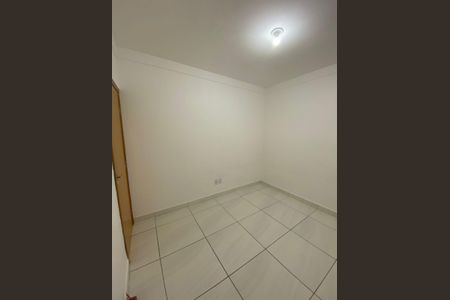 Quarto de apartamento para alugar com 2 quartos, 44m² em Vila Brasileira, Mogi das Cruzes