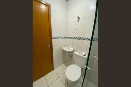 Banheiro de apartamento para alugar com 2 quartos, 44m² em Vila Brasileira, Mogi das Cruzes