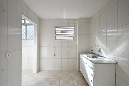 Cozinha de apartamento para alugar com 2 quartos, 54m² em Parque Pinheiros, Taboão da Serra