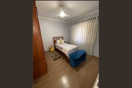 Casa à venda com 3 quartos, 270m² em Vila Carrão, São Paulo