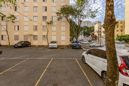Apartamento à venda com 65m², 2 quartos e 1 vaga Apartamento à venda com 65m², 2 quartos e 1 vagaVista