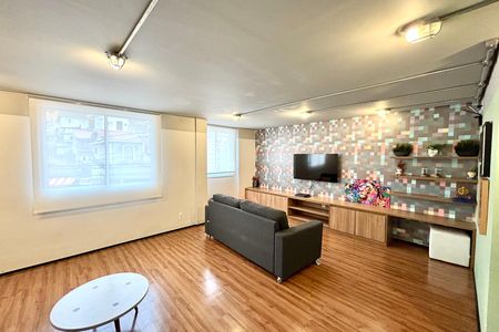 Apartamento à venda com 47m², 2 quartos e 1 vaga Apartamento à venda com 47m², 2 quartos e 1 vagaSalão de jogos