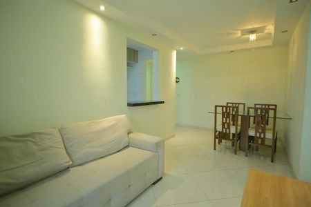 Sala de apartamento para alugar com 2 quartos, 54m² em Taboão, São Bernardo do Campo