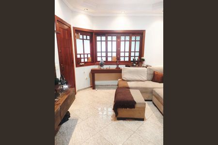 Casa à venda com 3 quartos, 125m² em Jardim Santa Mena, Guarulhos