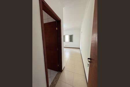 Casa à venda com 200m², 3 quartos e 2 vagas