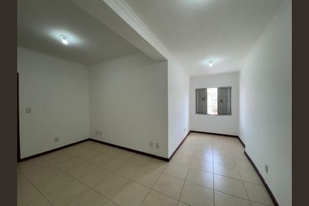 Casa à venda com 200m², 3 quartos e 2 vagas