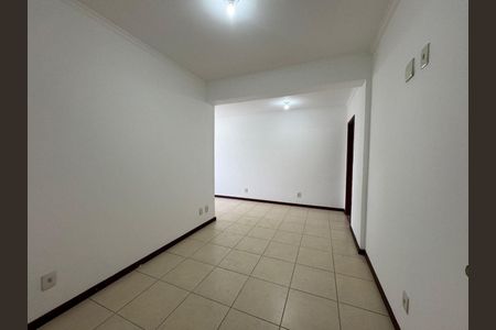 Casa à venda com 200m², 3 quartos e 2 vagas