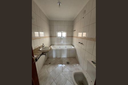 Casa à venda com 3 quartos, 200m² em Vila Galvão, Guarulhos
