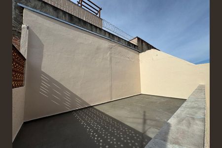 Casa à venda com 200m², 3 quartos e 2 vagas