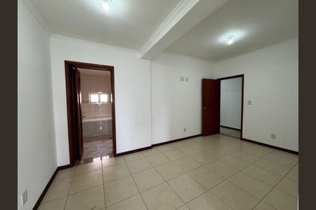 Casa à venda com 200m², 3 quartos e 2 vagas