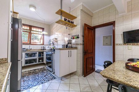 Casa para alugar com 391m², 3 quartos e 2 vagasCozinha