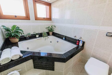 Casa para alugar com 391m², 3 quartos e 2 vagasBanheiro da Suíte