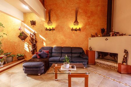 Casa para alugar com 391m², 3 quartos e 2 vagasSala