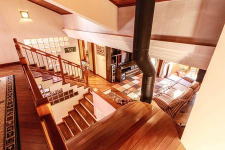Casa para alugar com 391m², 3 quartos e 2 vagasCorredor
