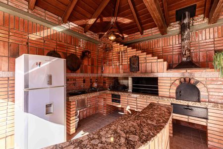 Casa para alugar com 391m², 3 quartos e 2 vagasÁrea comum - Churrasqueira