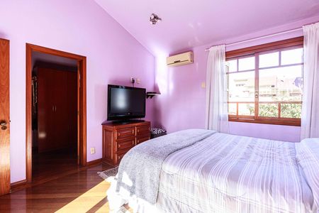 Casa para alugar com 391m², 3 quartos e 2 vagasSuíte 